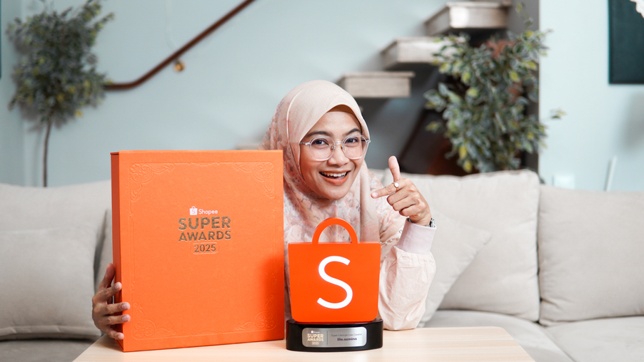Kak Lila, kreator Best MCN Shopee Indonesia, Superstar Agency, yang berhasil meraih Nominasi Super Awards 2025